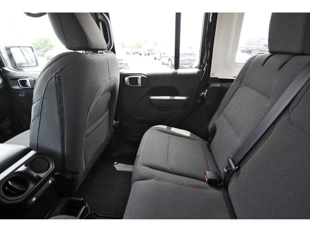 2025 Jeep Wrangler 4-Door Summit 4x4