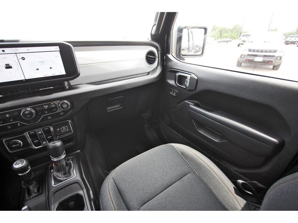 2025 Jeep Wrangler 4-Door Summit 4x4