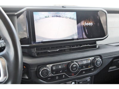 2024 Jeep Wrangler 4-Door Sahara 4x4