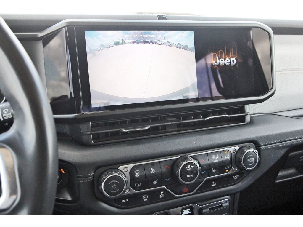 2024 Jeep Wrangler 4-Door Sahara 4x4