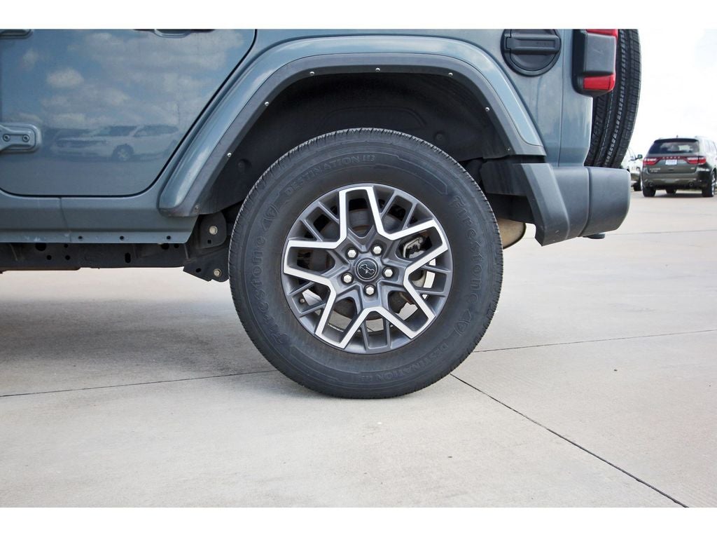 2024 Jeep Wrangler 4-Door Sahara 4x4