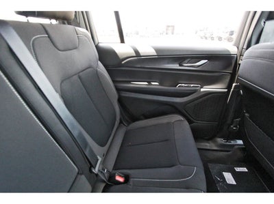 2025 Jeep Grand Cherokee L Laredo X 4x4