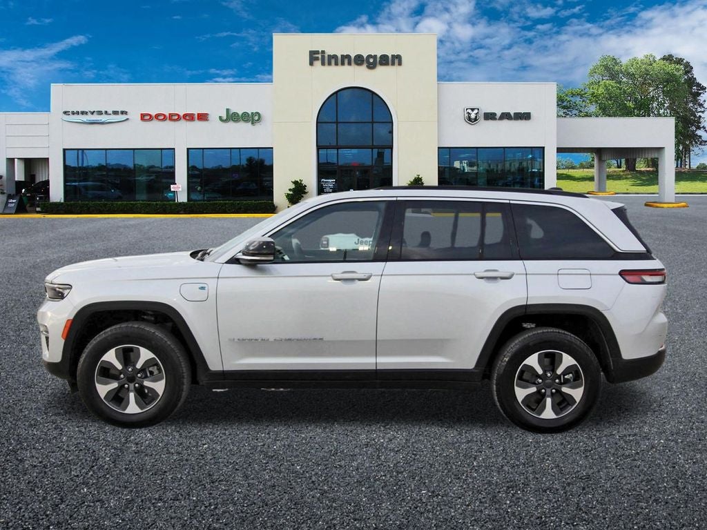 2025 Jeep Grand Cherokee 4xe 4xe PANO ROOF