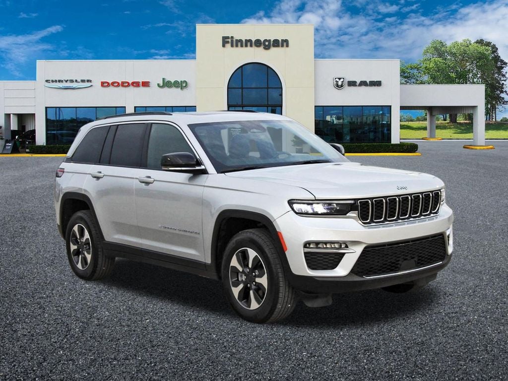 2025 Jeep Grand Cherokee 4xe 4xe PANO ROOF
