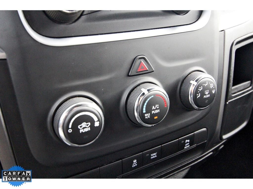2024 RAM 1500 Classic Warlock Crew Cab 4x4 5'7' Box