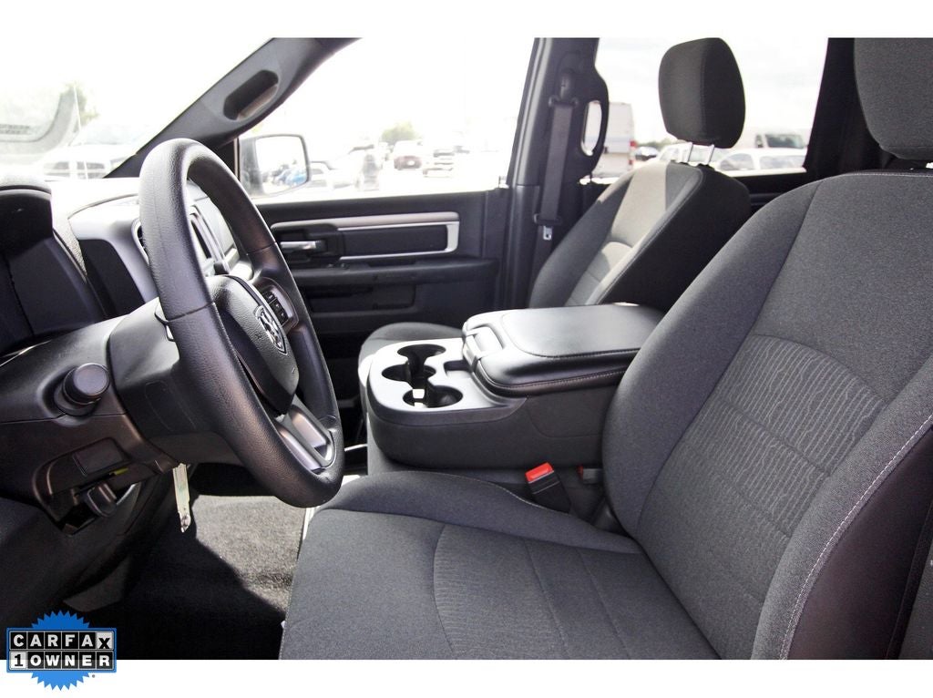 2024 RAM 1500 Classic Warlock Crew Cab 4x4 5'7' Box