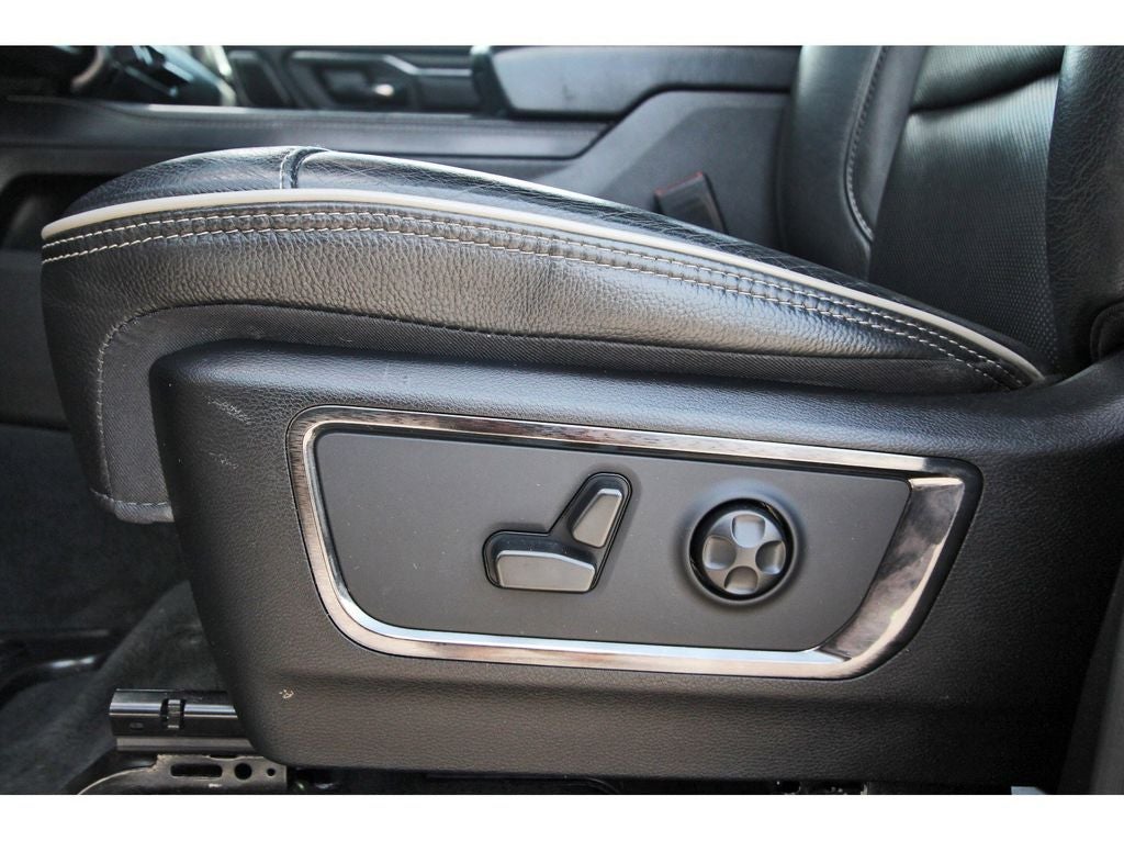 2022 RAM 1500 Limited Crew Cab 4x4 5'7' Box