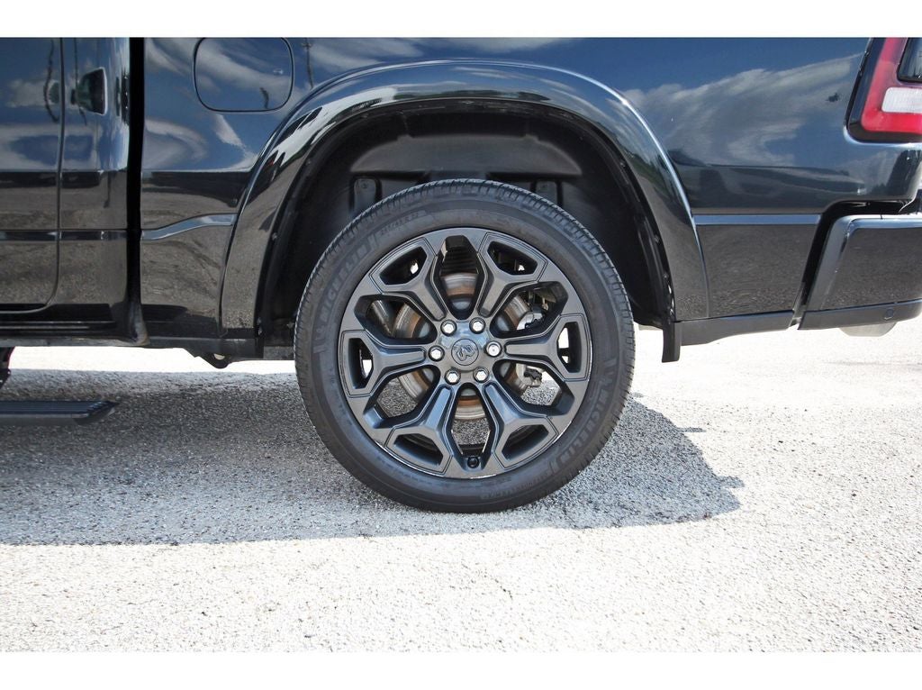 2022 RAM 1500 Limited Crew Cab 4x4 5'7' Box
