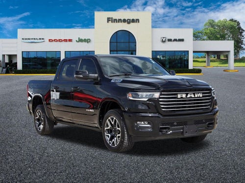 2025 RAM 1500 Laramie Crew Cab 4x4 5'7' Box