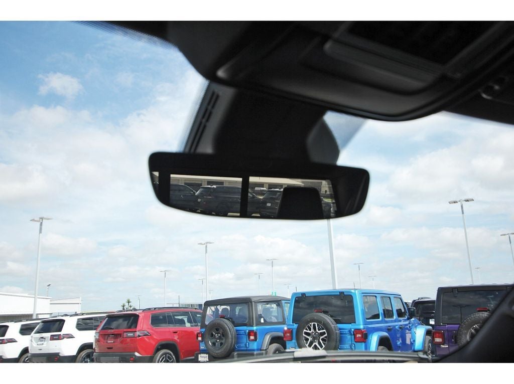 2025 RAM 1500 Laramie Crew Cab 4x4 5'7' Box