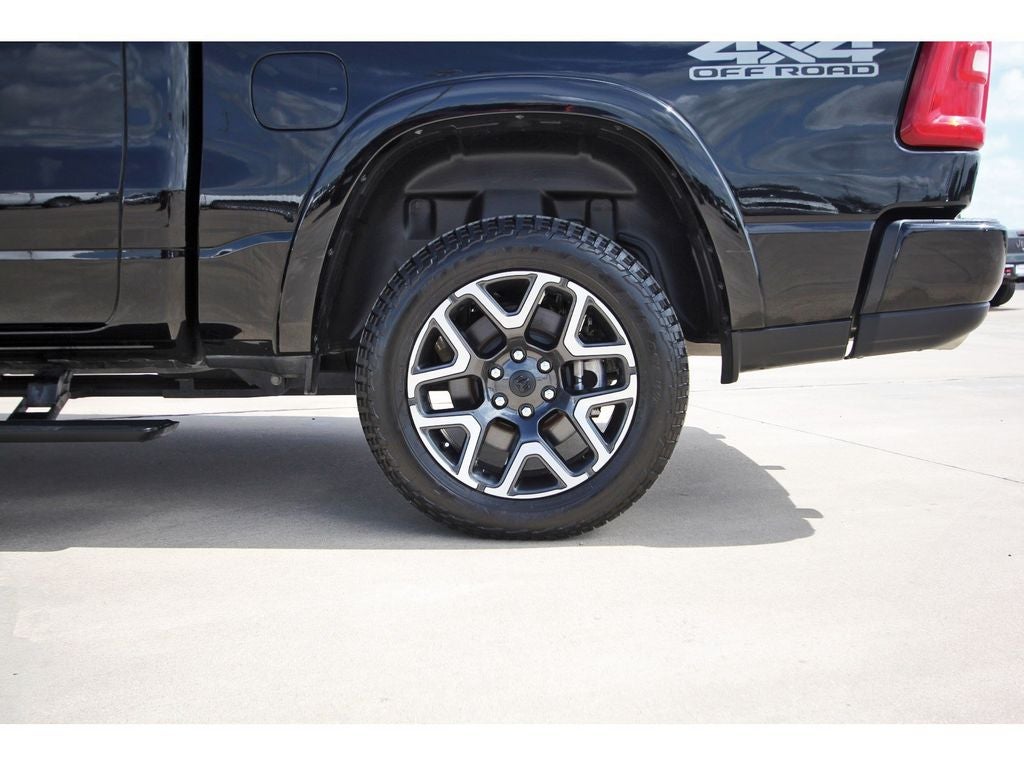 2025 RAM 1500 Laramie Crew Cab 4x4 5'7' Box
