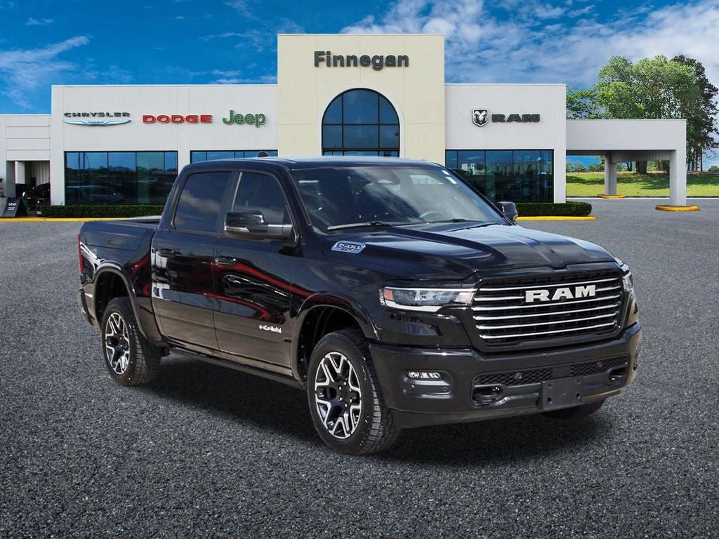2025 RAM 1500 Laramie Crew Cab 4x4 5'7' Box