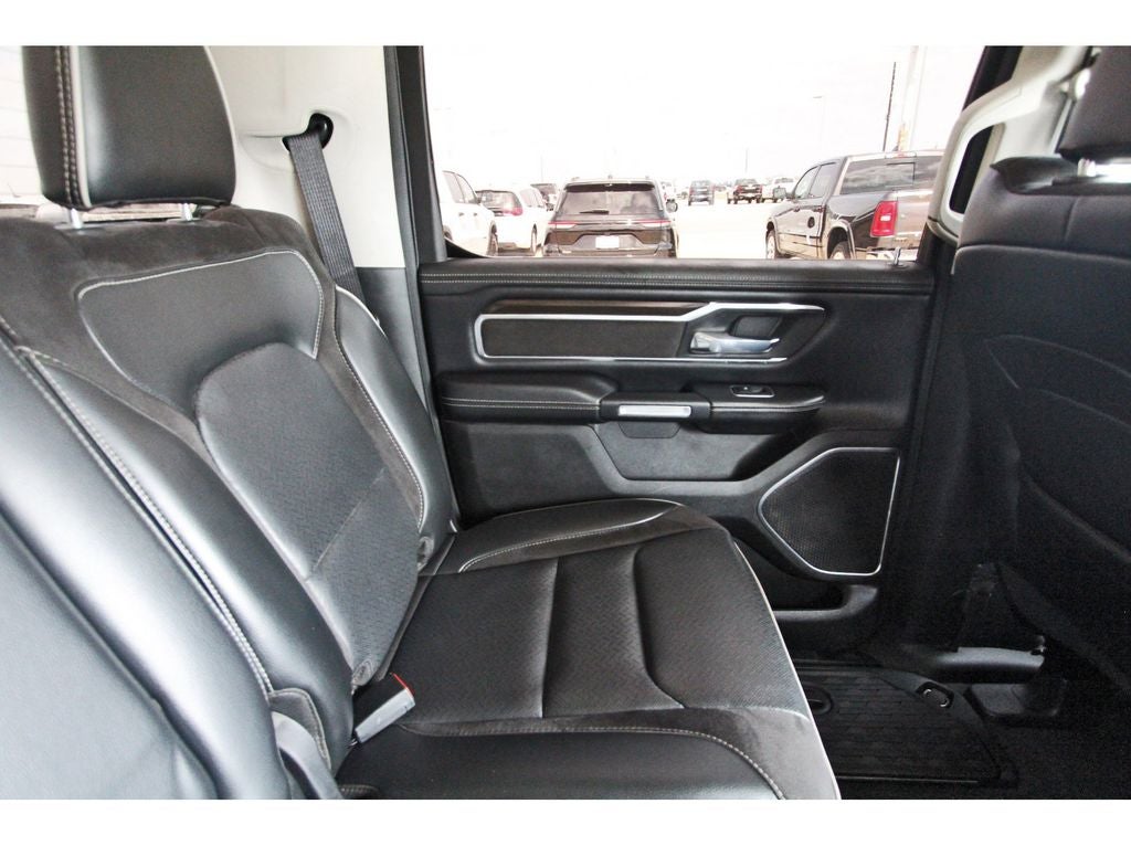 2022 RAM 1500 Laramie Crew Cab 4x4 5'7' Box