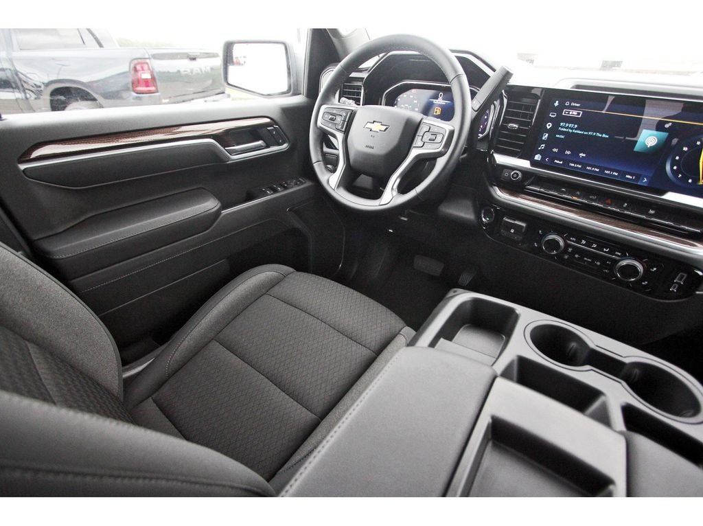 2026 Chevrolet Silverado 1500 2WD Crew Cab Short Bed LT