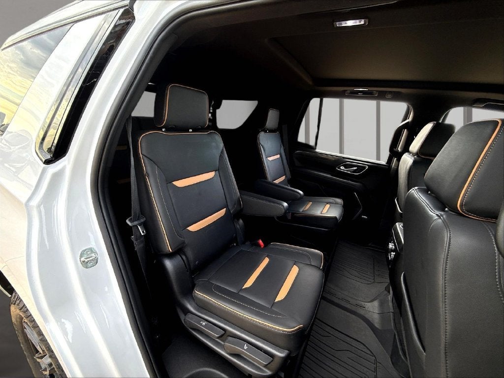 2024 GMC Yukon AT4 Premium PKG - Pano Roof - Tech PKG