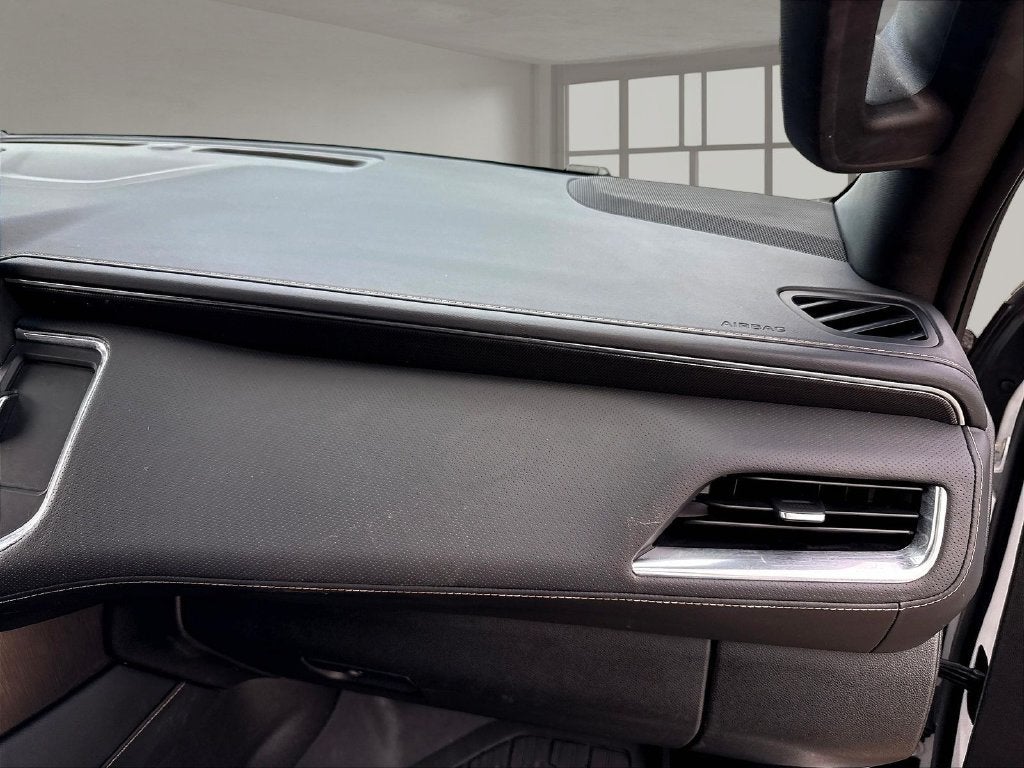 2024 GMC Yukon AT4 Premium PKG - Pano Roof - Tech PKG