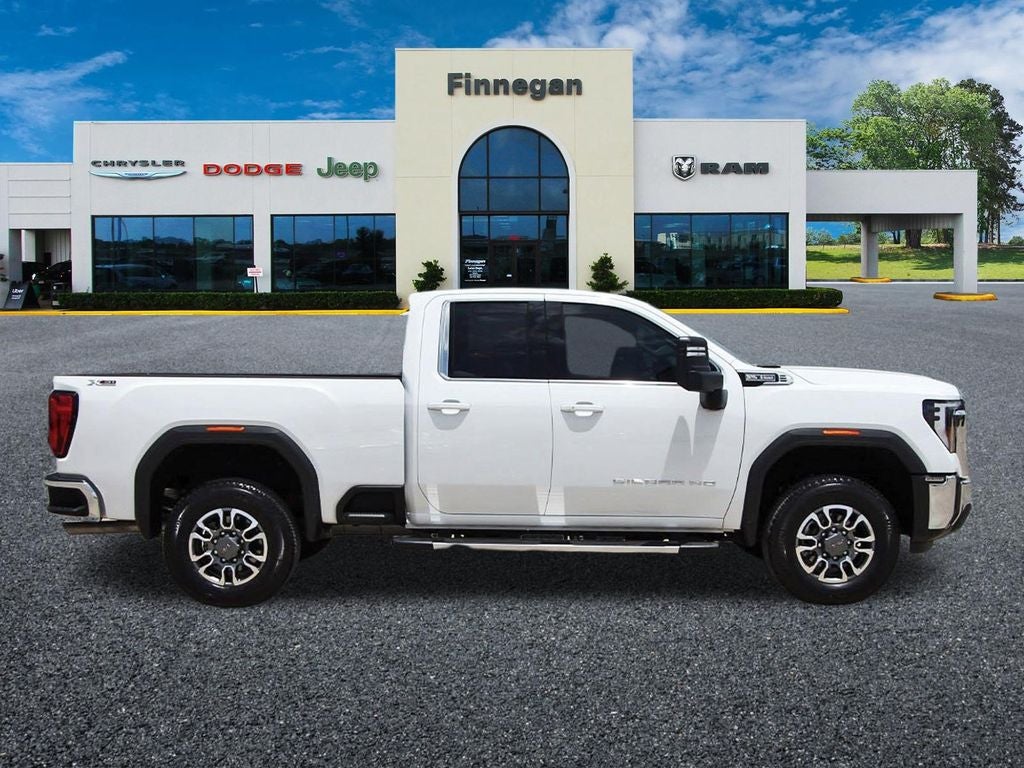 2025 GMC Sierra 2500HD 4WD Double Cab Standard Bed SLE