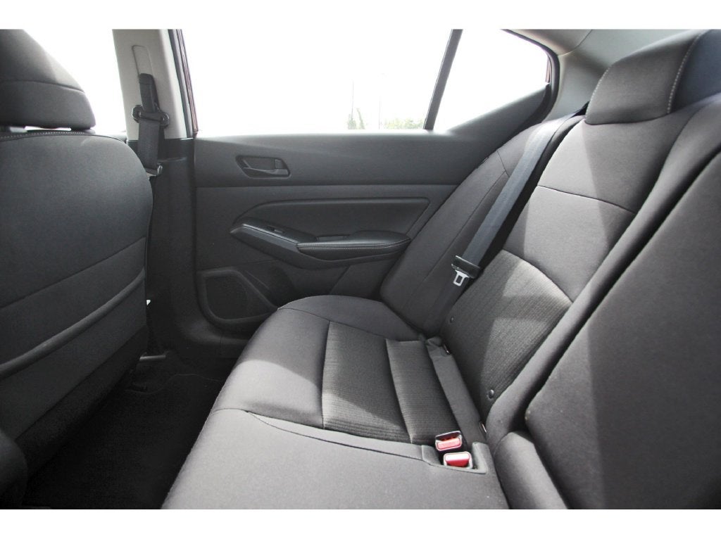 2025 Nissan Altima 2.5 SV Apple Car Play - Android Auto