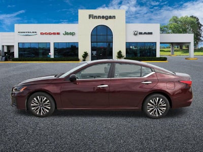 2025 Nissan Altima 2.5 SV Apple Car Play - Android Auto