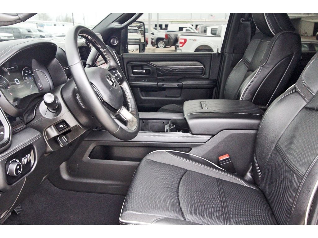 2025 RAM 3500 Limited Mega Cab 4x4 6'4' Box