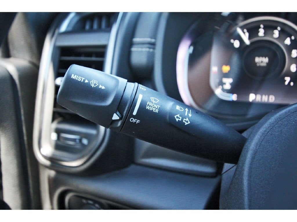 2025 RAM 2500 Rebel 9 Alpine - Rock Rails