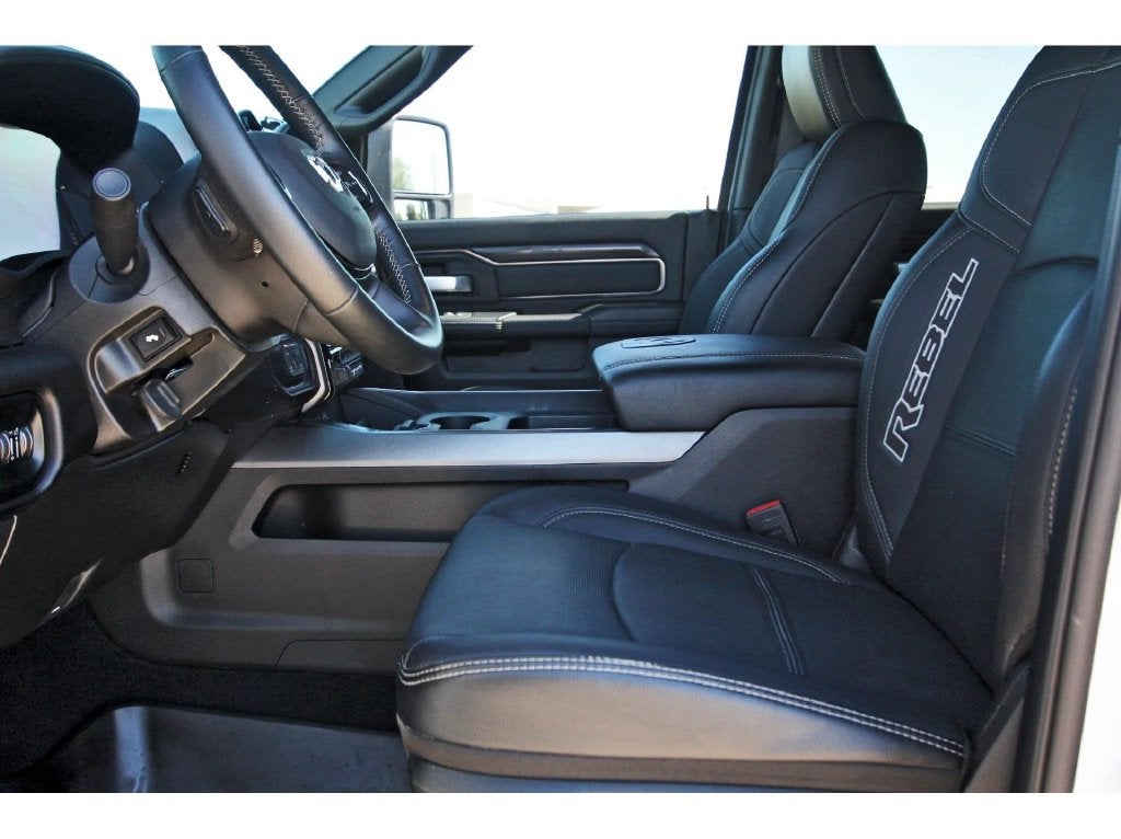 2025 RAM 2500 Rebel 9 Alpine - Rock Rails