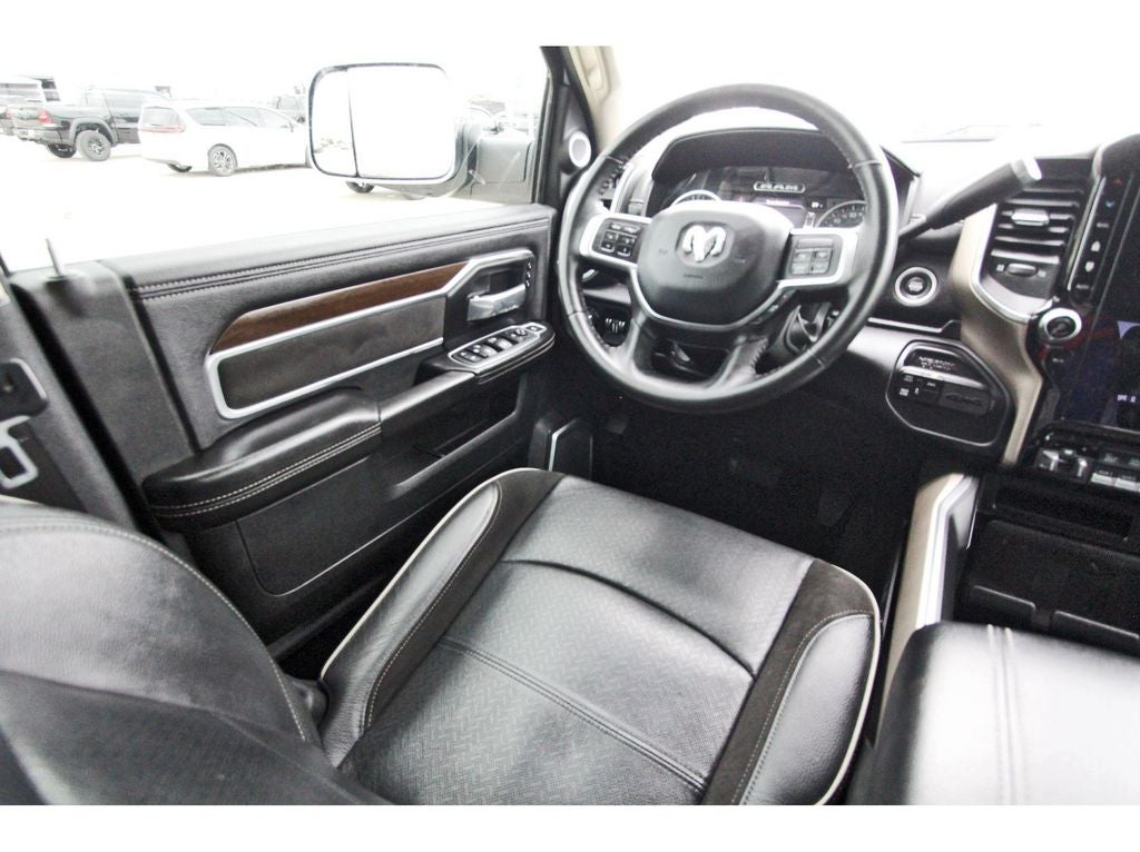 2022 RAM 2500 Laramie Crew Cab 4x4 6'4' Box