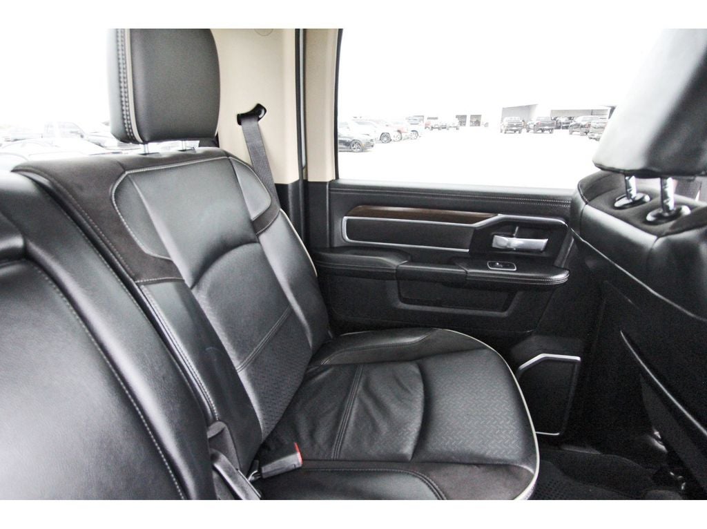 2022 RAM 2500 Laramie Crew Cab 4x4 6'4' Box