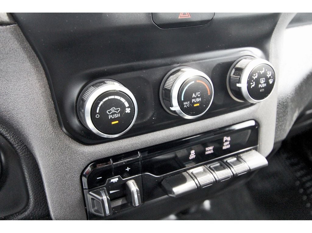 2023 RAM 2500 Tradesman Crew Cab 4x4 8' Box