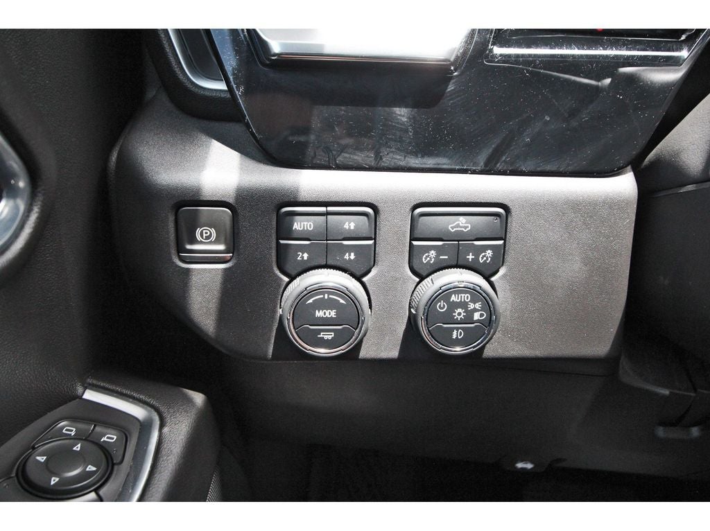 2023 Chevrolet Silverado 1500 4WD Crew Cab Short Bed LT Trail Boss