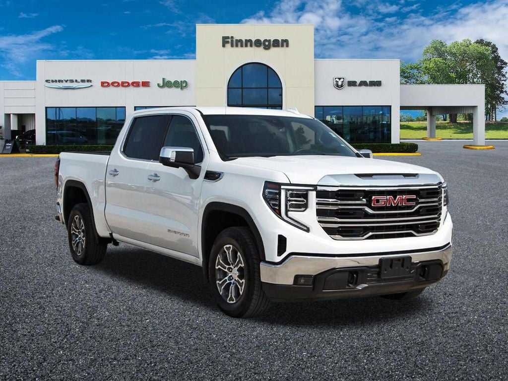 2026 GMC Sierra 1500 Crew Cab, Short Bed, SLT, RWD