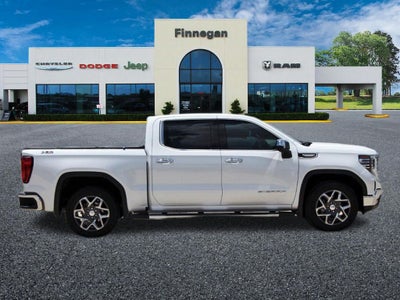 2023 GMC Sierra 1500 4WD Crew Cab Short Box SLT