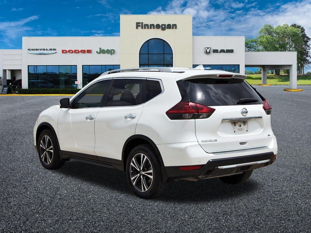 2020 Nissan Rogue SV FWD