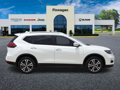 2020 Nissan Rogue SV FWD