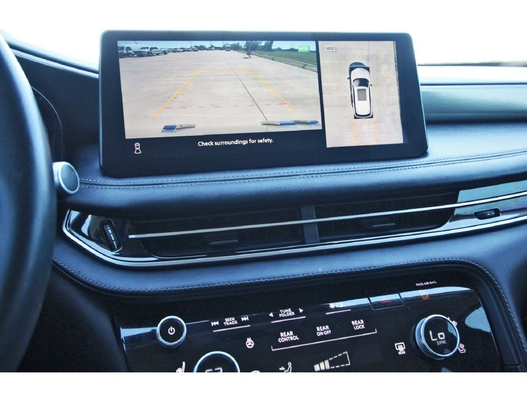 2023 INFINITI QX60 LUXE Bose Audio - Pano Roof