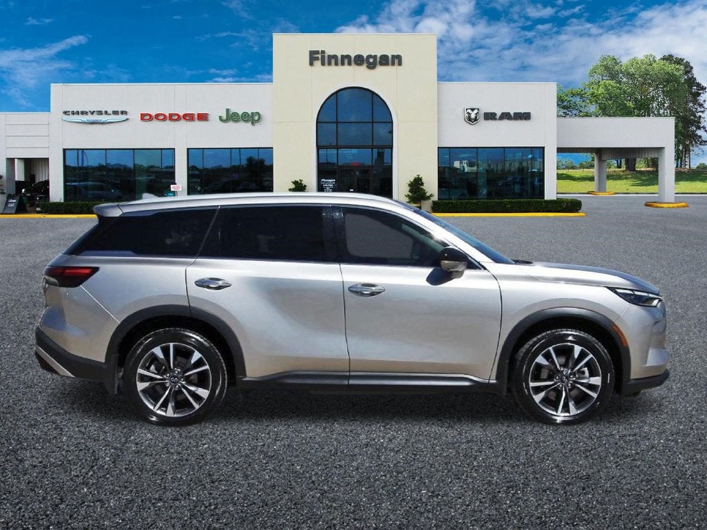 2023 INFINITI QX60 LUXE Bose Audio - Pano Roof