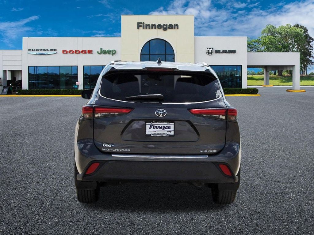 2022 Toyota Highlander XLE