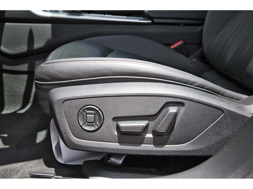 2024 Audi A6 Sedan Premium Plus 45 TFSI quattro S tronic