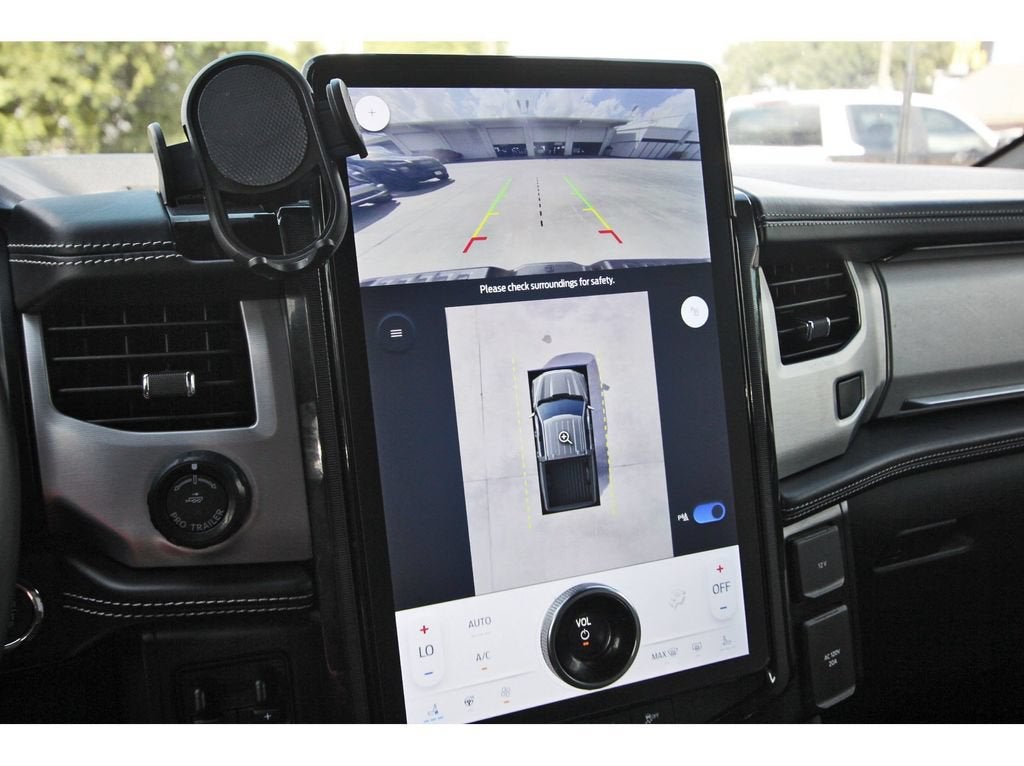 2022 Ford F-150 Lightning Pro