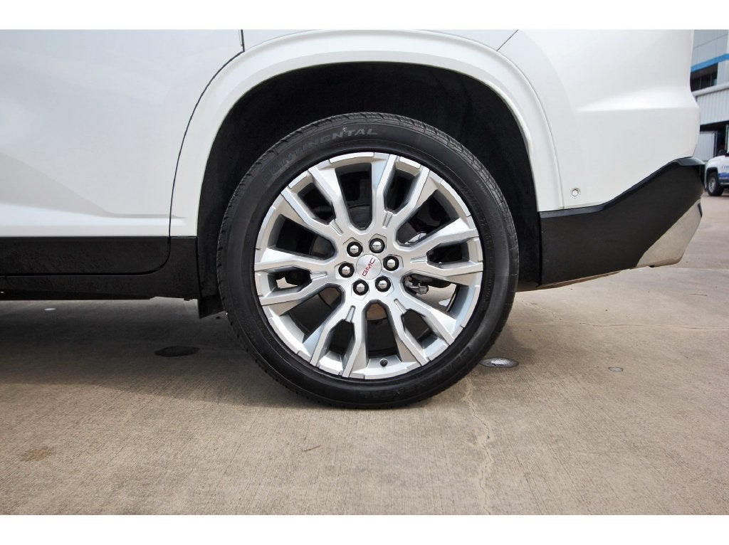 2024 GMC Acadia Denali