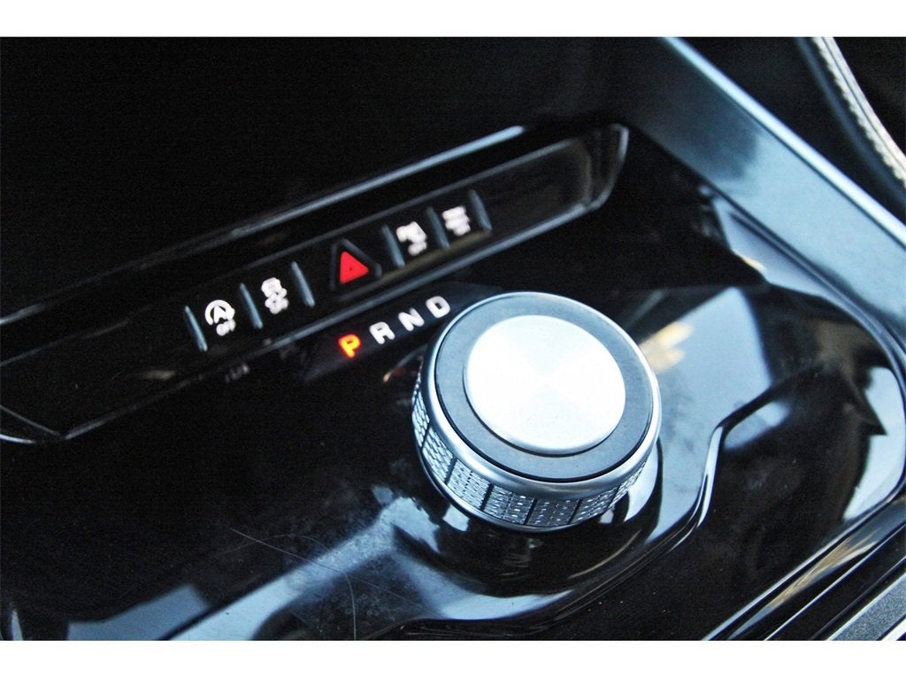 2023 Jeep Wagoneer L BASE