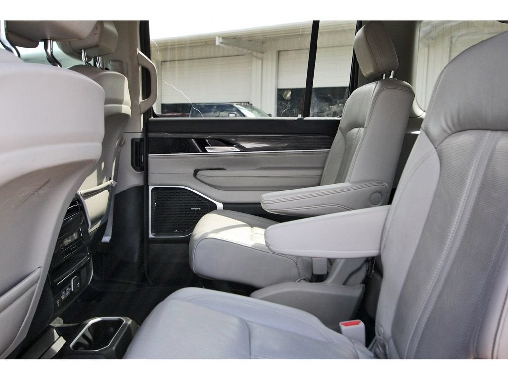 2022 Jeep Wagoneer Series III