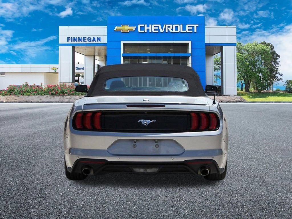 2021 Ford Mustang EcoBoost