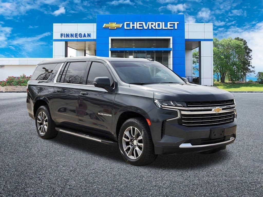 2022 Chevrolet Suburban LT