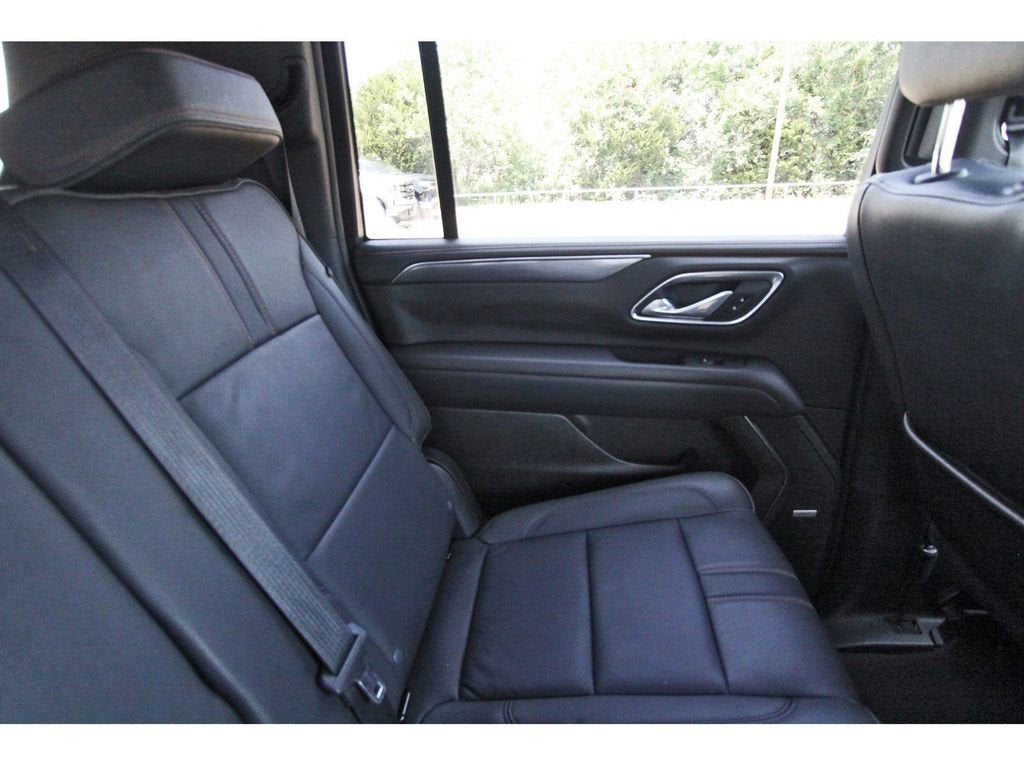 2024 Chevrolet Suburban RST