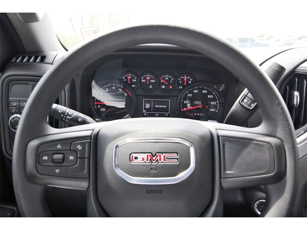 2025 GMC Sierra 2500 HD Pro