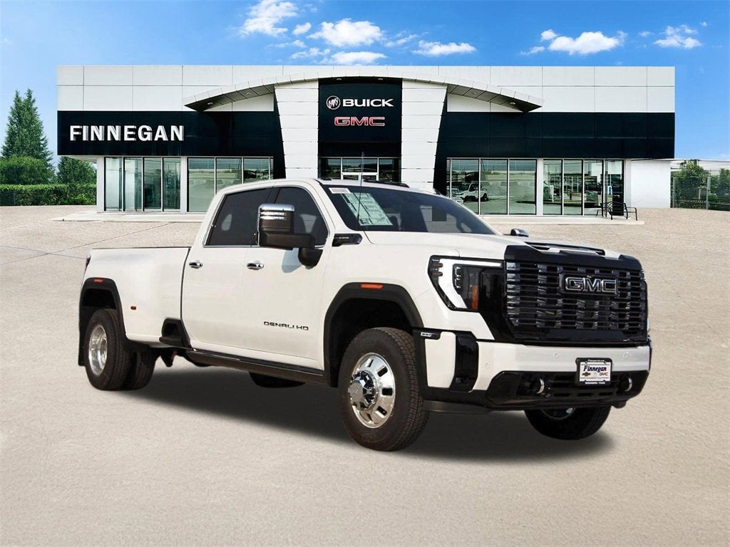 2026 GMC Sierra 3500 HD Denali Ultimate DRW