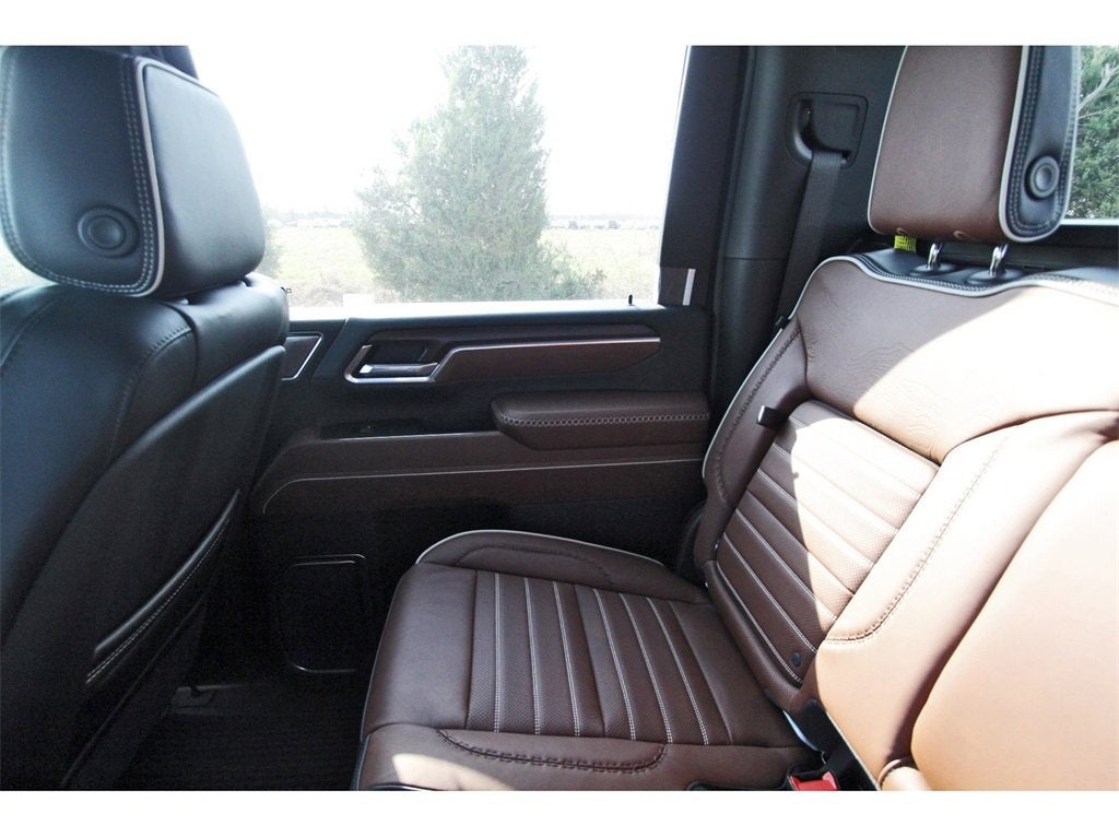 2026 GMC Sierra 3500 HD Denali Ultimate DRW