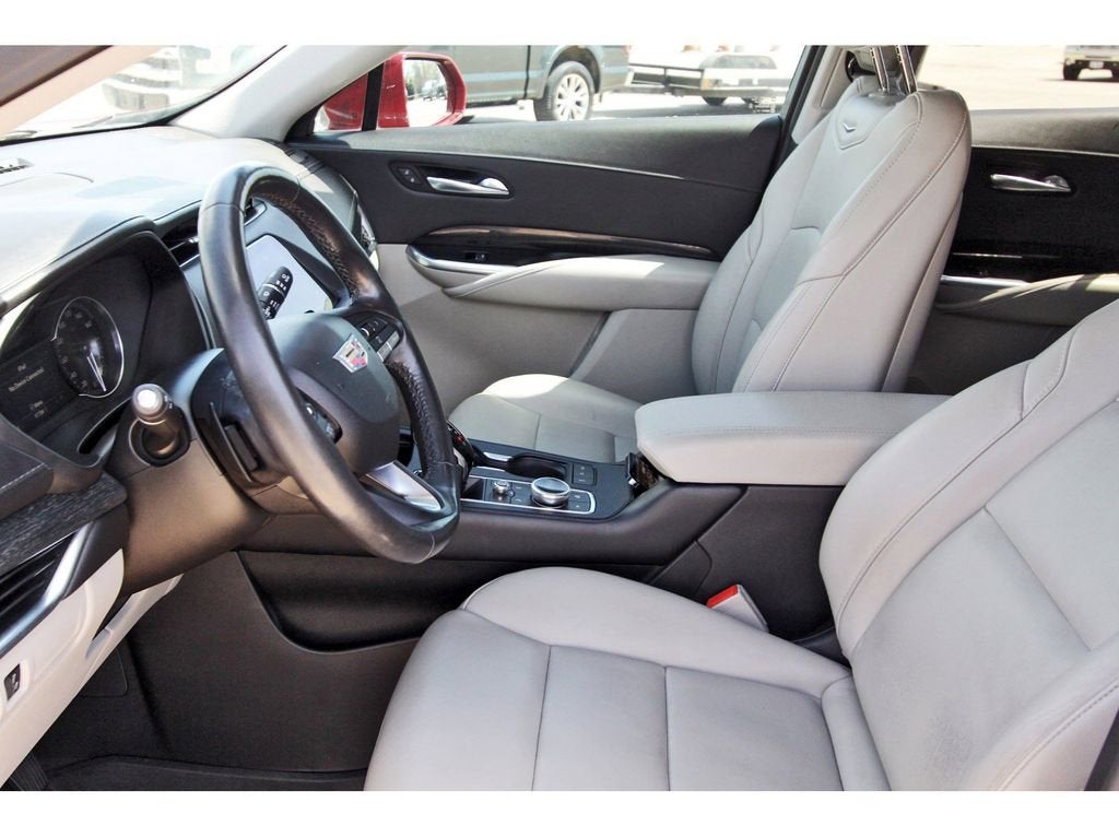 2020 Cadillac XT4 Premium Luxury