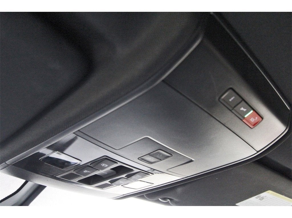 2022 Volkswagen Atlas Cross Sport 2.0T SE w/Technology